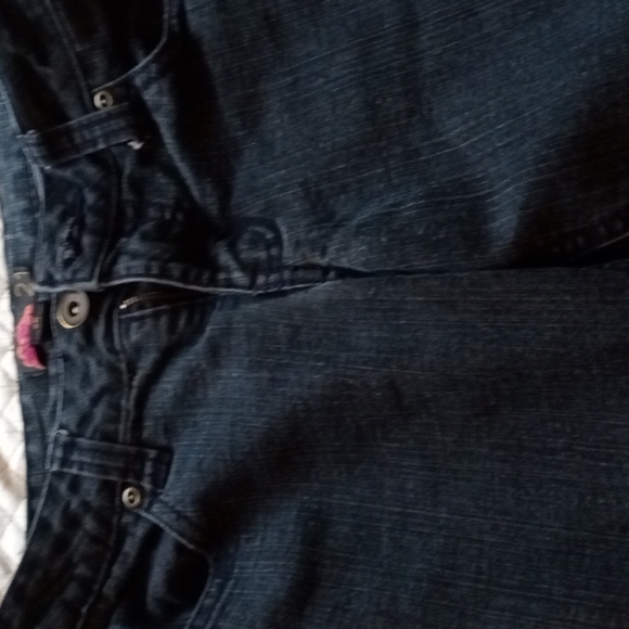 Jeans - Picture 2 of 4